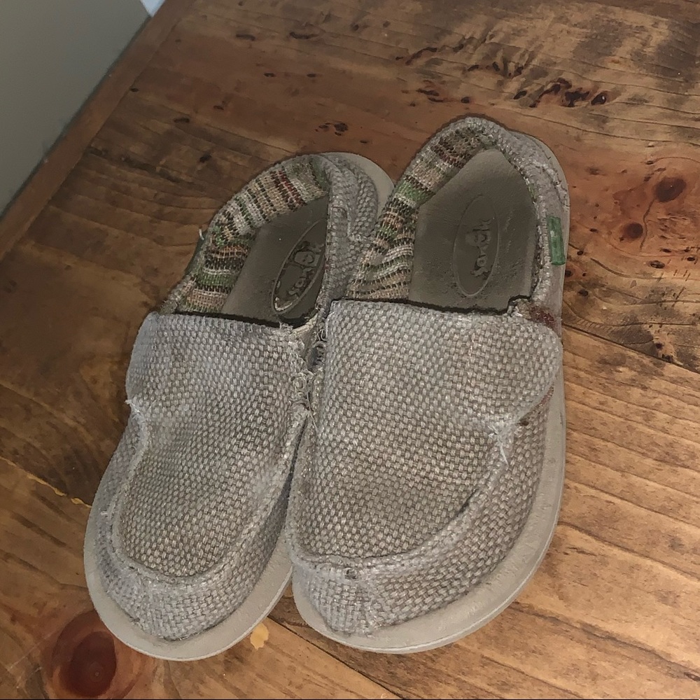 Sanuk Slides